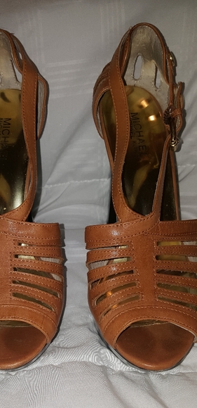 Michael Kors Heels - Picture 3 of 4